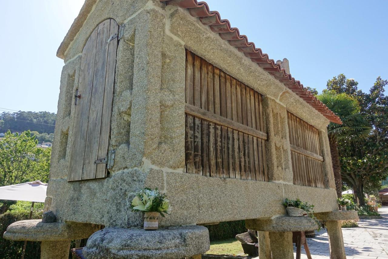 Casa Videira - Hotel rural cerca del mar Bueu Esterno foto